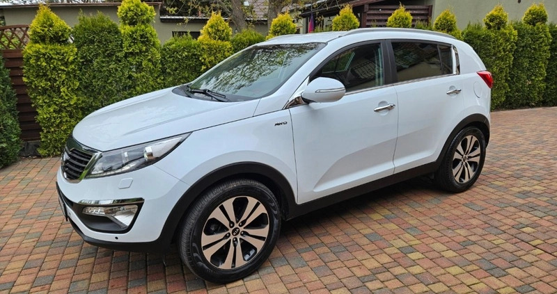 Kia Sportage cena 45999 przebieg: 146000, rok produkcji 2011 z Szczekociny małe 529